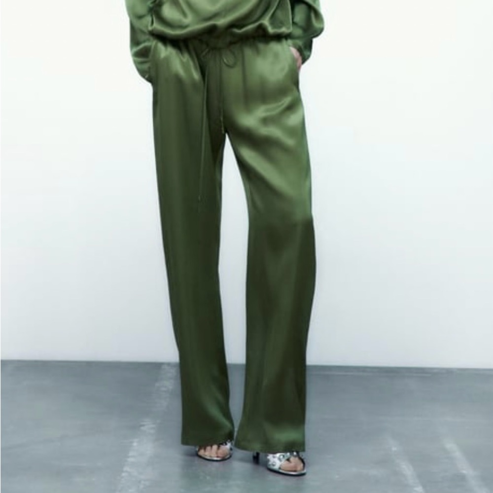 Flowy Satin pant (elastic waistband)